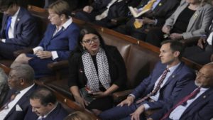 نائبة أمريكية تحرج نتنياهو