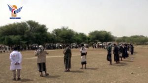 وقفة لأبناء العبدية تنديدا بالعدوان الصهيوني على الأعيان المدنية بالحديدة