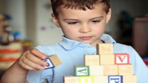 علاج مثير للجدل لمرض التوحد يثير غضب المجتمع العلمي