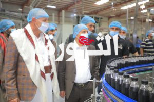 مصنع ينور لصناعة المرطبات نائب وزير الصناعة يطلع على سير العملية الإنتاجية في مصنع ينور لصناعة المرطبات