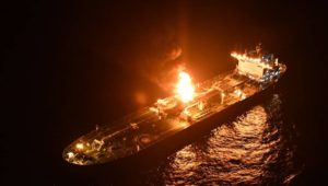 صحيفة “ماكورريشون” العبرية : “الحوثيون” يسعون إلى خنق “إسرائيل” بحلقة من النار وإغراقها