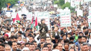 إب تؤكد على ثبات موقفها المناصر لغزة في 62 ساحة