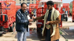 المالية تسلم دراجات لجمع المخلفات لعدد من الجهات