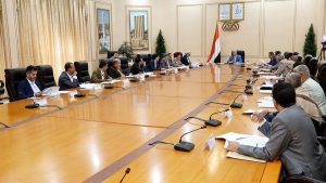 476a877afed9684727ee583f8b744761 في كلمة توجيهية لمجلس الوزراء.. السيد القائد يشدد على ضرورة تحسين الأداء وتعزيز الروابط والتواصل مع المجتمع