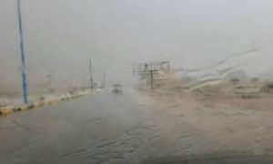 يحدث الآن.. أمطار غزيرة جداً مصحوبة بالرياح الشديدة تشهدها العاصمة صنعاء (صورة)