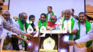 “تنفيذي الحديدة” يكرم محافظ المحافظة السابق محمد قحيم