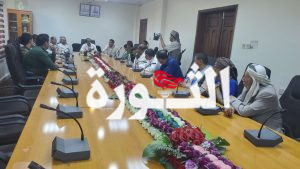 مناقشة أوضاع السجون وتحسين أوضاع السجناء بالحديدة