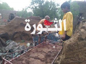 السيول 3 وفاة امرأة بصاعقة رعدية وإنهيار عدد من المنازل جراء السيول في الزهرة بالحديدة