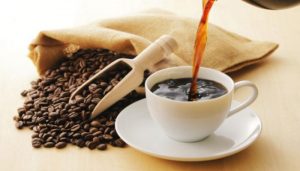 ما هي أعراض زيادة الكافيين في الجسم