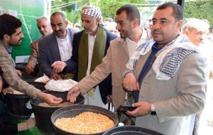 النائب الأول لرئيس الحكومة يزور مهرجان خيرات اليمن الأول