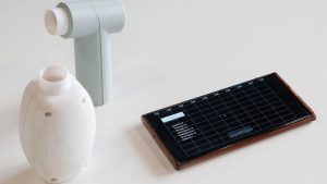 اختراع جهاز لقياس مؤشرات التنفس ومراقبة حالة الرئتين