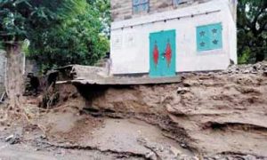 شسيشيص تعز.. الأمطار تخلف أضراراً بممتلكات المواطنين في مقبنة