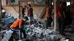 الدفاع المدني بغزة يكشف نوعية السلاح الذي أذاب جثث الشهداء داخل مدرسة “التابعين”