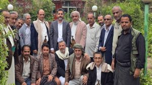 وزير الإعلام يدشن باكورة انطلاقته بزيارة إذاعة صنعاء ويزف بشارة لكافة الإعلاميين