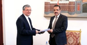 بالصور الخارجية اليمنية تستقبل السفير الإيراني الجديد