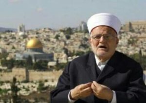 IMG_20240808_185748_256 العدو الصهيوني يبعد خطيب الأقصى ستة أشهر