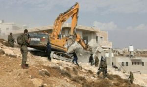 IMG_20240819_141907_054 العدو الصهيوني يهدم بناية قيد الانشاء في الرام شمال القدس المحتلة