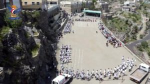 عرض شعبي لقوات التعبئة بمديريتي صبر الموادم والمسراخ بتعز