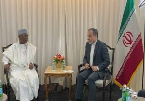 ایران تطالب بعقد قمة اسلامیة طارئة