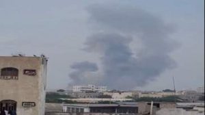 الإسرائيلي يستهدف الحديدة بـ 17 غارة مستخدما قنابل أمريكية