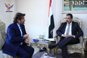 وزير الخارجية يناقش مع برنامج الأغذية العالمي استئناف المساعدات الغذائية