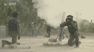 المقاومة الفلسطينية تفجر رتل من الأليات العسكرية الصهيونية وسط رفح