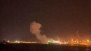 بالفيديو: المقاومة العراقية تقصف بالطيران المسير ميناء أم الرشراش المحتل