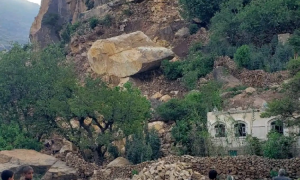 إنهيار صخري جديد في المحويت (شاهد الصورة)