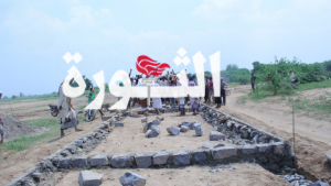 بمبادرة مجتمعية.. تدشين مشروع رص طريق في مديرية المراوعة بالحديدة