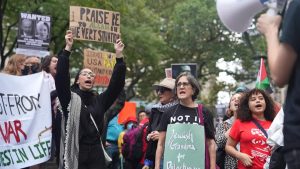 تظاهرات أمام مقر الأمم المتحدة في نيويورك تنديداً بالعدوان الصهيوني على غزة ولبنان