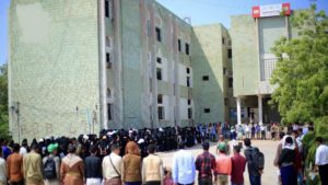 جامعة الحديدة تنظم وقفة تأييدا لعمليات القوات المسلحة في عمق كيان العدو الصهيوني