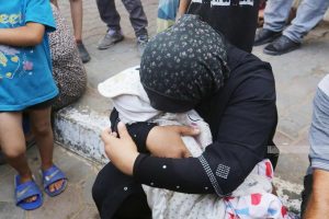 استشهاد وإصابة أكثر من 200 فلسطيني في 4 مجازر فضيعة للعدو