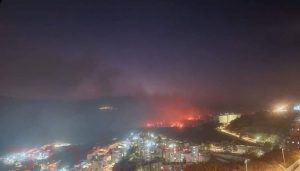 سماء صفد تحترق إعلام العدو : مدينة صفد تحترق