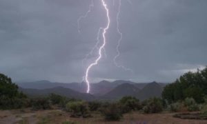 وفاة امرأة وطفلها بصاعقة رعدية بمديرية بني قيس في حجة