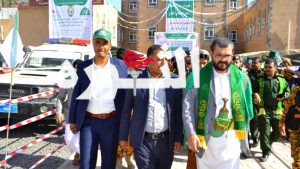 مديرية بني الحارث وزير الصحة يدشن مخيم الرسول الأعظم الطبي المجاني في مديرية بني الحارث بالأمانة