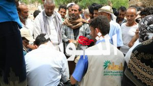 وصاب السافل هيئة الزكاة توزيع مساعدات للمتضررين من السيول في وصاب السافل بذمار