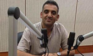 هذا ما سيتم بثه بعد أقل من نصف ساعة عبر جميع الإذاعات المحلية الرسمية والخاصة