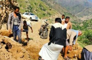 IMG_20240917_223729_110~2 وكيلا محافظة حجة يطلعان على الأراضي الزراعية وأضرار السيول في حملان وهربة