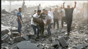 الاحتلال يرتكب خمس مجازر في غزة ويعترف بمقتل وإصابة 9 من جنوده في تحطم مروحية له برفح