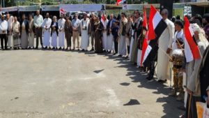 هذا ما حدث قبل ساعات من الآن في سوق الخميس بالعاصمة صنعاء