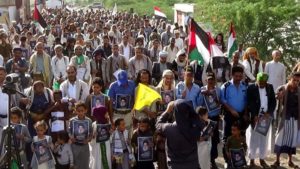 مسيرة حاشدة في محافظة لحج بعنوان “وفاء لشهيد المسلمين.. مع غزة ولبنان معركة واحدة حتى النصر”