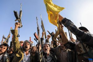 صنعاء تتوعد: المصالح الأمريكية والبريطانية في المنطقة تحت دائرة النار بسبب دعمها لـ”إسرائيل”