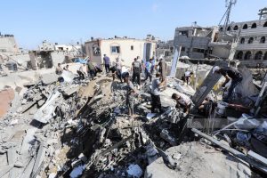 IMG_20241002_094332_214 40 شهيدا فلسطينيا وعشرات الجرحى في عدوان العدو على خان يونس