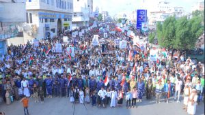 أبناء الحديدة يحتشدون في 107 ساحات نصرةً لغزة وتأكيداً على استمرار دعم الشعب الفلسطيني