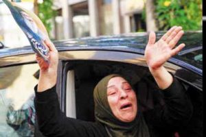 تقارير3 آلاف النازحين اللبنانيين يعودون إلى بلداتهم في الجنوب وسط فرحة غامرة