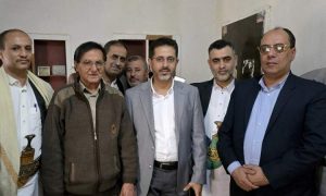 14_medium وزير الإعلام يزور الإعلامي الإذاعي عبدالله شمسان