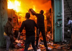 Israeli airstrike on Omar Al Mukhtar market in Gaza شهداء فلسطينيون وجرحى في غارات للعدو الصهيوني على شمال ووسط قطاع غزة