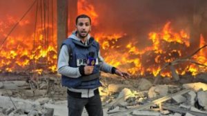 الصحفي أنس الشريف يُمنح جائزة المدافع عن حقوق الإنسان لعام 2024