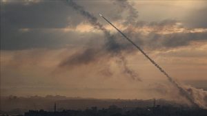 المقاومة الفلسطينية تقصف تحشدات ومواقع العدو في محاور غزة