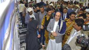 معرض صنعاء للتمليك والتطوير العقاري1 وزير الاقتصاد يفتتح معرض صنعاء للتمليك والتطوير العقاري